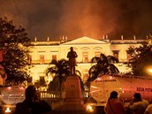 Muzeum v Rio de Janeiru lehlo popelem.