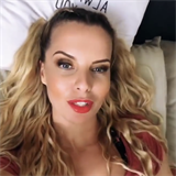 Kateřina Kristelová na Instagramu slibuje/vyhrožuje, že z ni bude youtuberka.