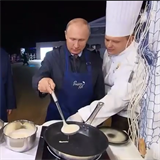 Putin nskmu prezidentovi ukzal, jak se va palainky s kavirem.