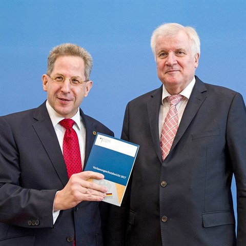 f nmeck kontrarozvdky Hans-Georg Maassen a ministr vnitra Horst Seehofer.