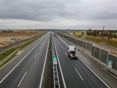 V provozu je zatím asi 40 kilometr dálnice D3, která po vést do rakouského...