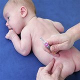 Většina bio matek odmítá očkování svých dětí.
