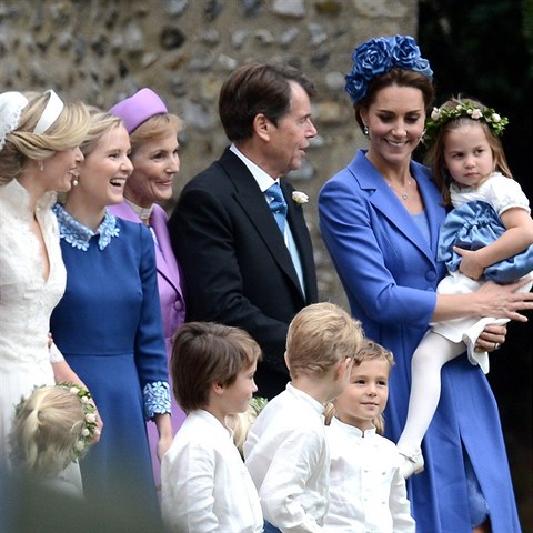 Vvodkyn Kate s nevstou Sophi, kter jej velk den ukradli princ George a princezna Charlotte.