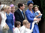 Vévodkyn Kate s nevstou Sofií, které její velký den ukradli princ George a...