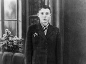 Malý Willi Herold. Z Hitlerjugendu ho vyhodili pro lajdáctví.