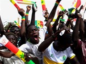Mladíci v Senegalu ijí fotbale a sní o kariée slavného fotbalisty a ivot v...