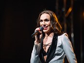 Kamila Nývltová zazpívala na slavnostním otevení Nutrend World hotelu.