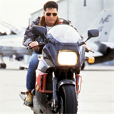 Tom Cruise v původním Top Gunu.