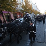 Pohebn prvod kanu Kokovch.