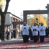 Pohebn prvod Jana Koky mladho.