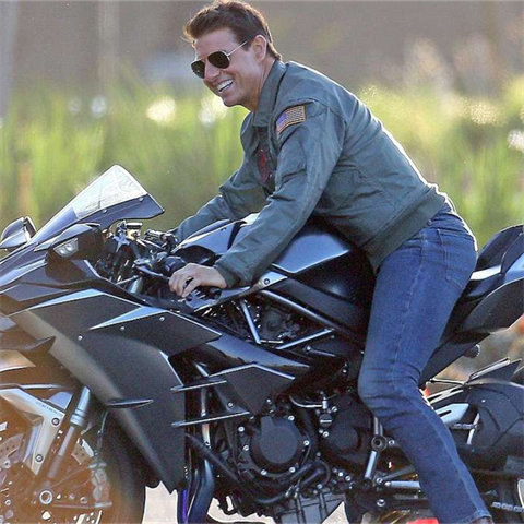 Tom Cruise v novm Top Gunu.  Pov snad elixr mld?