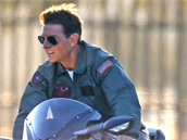Tom Cruise v novém Top Gunu.