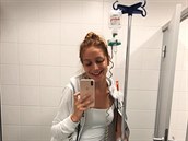 Anna Kadeávková bere celou vc s nadhledem, i kdy ji infuze antibiotik, které...