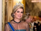 Královna Máxima Nizozemská vynesla na státní banket hlav obí tiaru Stuart, je...