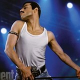 Rami Malek jako Freddie Mercury v novm filmu Bohemian Rhapsody.