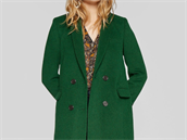 Krásný zelený kabát z vlny za 1399 korun.