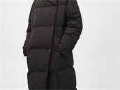 Krásný vlnný kabát z Bershky za 2599 korun.