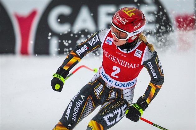 Ester Ledecká skonila v prvním lyaském závod sezony ve Svtovém poháru na...