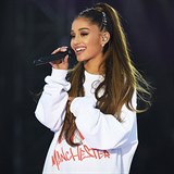 Ariana Grande zavzpomnala na osudn den v Manchesteru