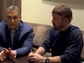 Maarský politik Orbán se setkal s Chuckem Norrisem.