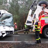 Hasii na Opavsku vyprostili autobus z pkopu i s jeho cestujcmi