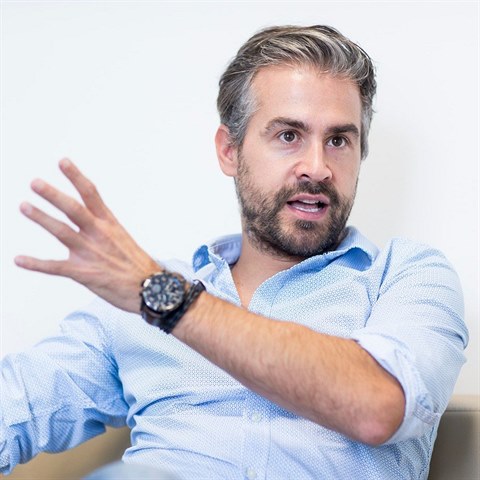 Ale� Ml�til�k je �sp�n� mana�er.