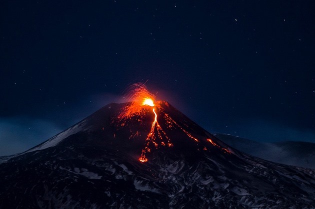 Sopka Etna se probudila k ivotu.