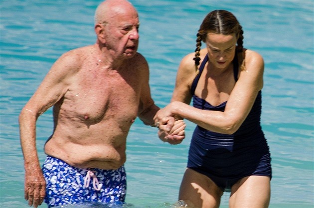 Páté zásnuby. Mediální magnát Murdoch se chce v 92 letech znovu oženit