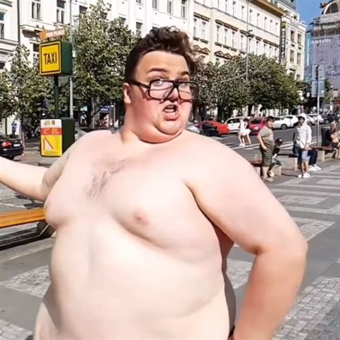 FattyPillow pat mezi nejznmj esk youtubery.