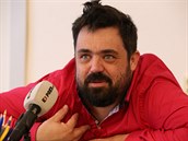 Pavel Novotný vede s redaktorkou Expresu Lucií aléovou ivý stream o kauze...