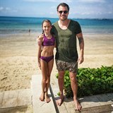 Dara Rolins a její dcera Laura na Bali potkaly Leoše Mareše a jeho manželku...