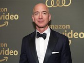Jeff Bezos je zakladatelem a zárove generálním editelem spolenosti Amazon.