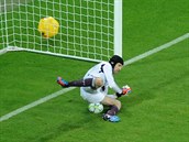 Ve finále Ligy mistr 2012 chytil Petr ech proti Bayernu Mnichov ti penalty....