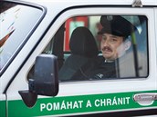 Protjovský policista Tomá Topinka (Robert Miklu) v podhorském msteku eí...
