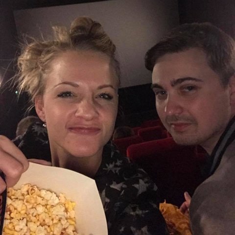 Rda si obas zajde do kina a pochutn si na popcornu.