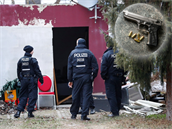 Policisté prohledávali piblin ticet objekt v Berlín i Braniborsku.