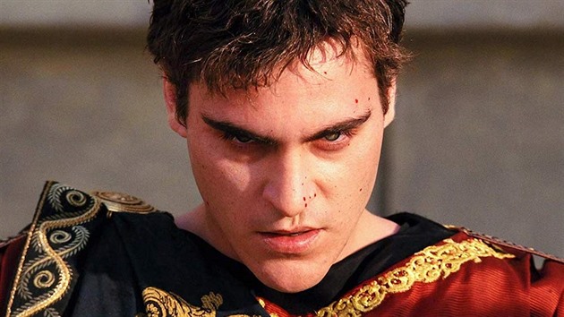 Joaquin Phoenix jako Commodus v Gladiátorovi