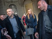 Petra Kvitová a trojice jejích bodyguard. Martin Patika je úpln vlevo.
