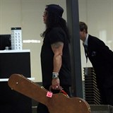 Než Slash dorazil do Česka, stihl koncertovat také v Austrálii. Vystoupil...