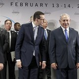 Polský premiér Mateusz Morawiecki a izraelský ministerský předseda Benjamin...