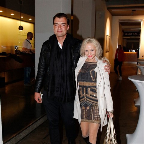 Silvie �eh�kov� se nalepila Ond�eje Kopt�ka. Co� je samo o sob� dost stra�ideln�.