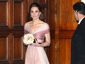 Kate Middleton zazáila v rób od Gucciho.