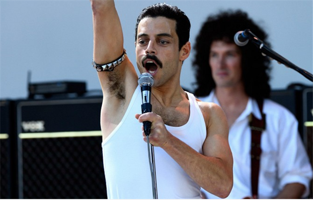 Rami Malek v Bohemian Rhapsody.