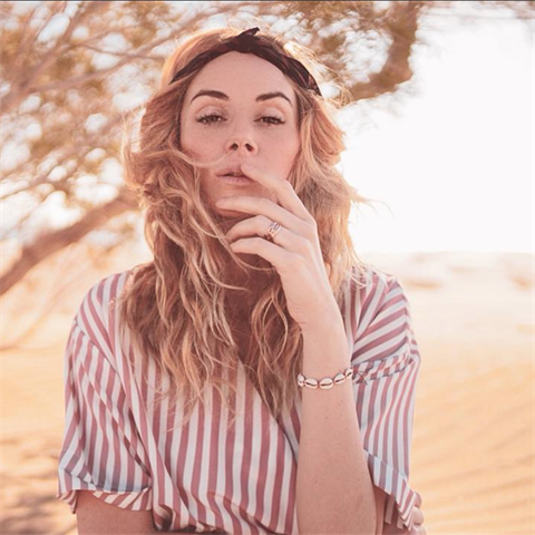 Nikol Moravcov� hled� influencera.