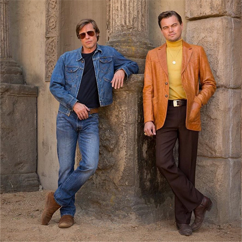 Brad Pitt a Leonardo DiCaprio ve filmu Once Upon a Time in Hollywood.