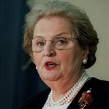 Madeleine Albright pijela do Prahy na oslavy dvactho vro vstupu eska do...