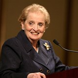 Madeleine Albright je bval ministryn zahraninch vc USA.  Bhem prvn...