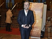 Karel Roden se na na premiéru filmu Sklenný pokoj oblékl jako elegán.