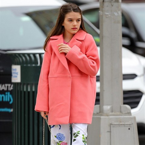 Dvanctilet Suri Cruise si vzala s obou rodi to nejlep.