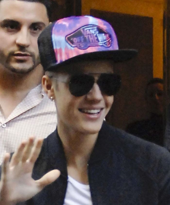 Fotospeciál: Debilní čepice Justina Biebera - JenProMuze